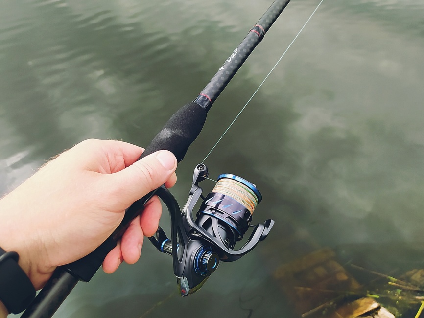 Deep (двухчастник) 300 см, 10-45г, Medium Fast фото 5